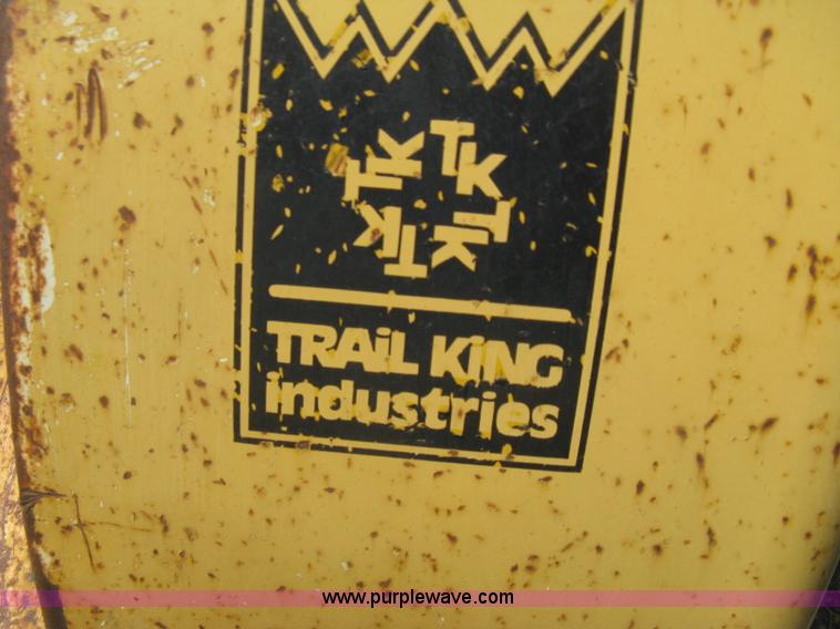 image for item AS9227 2002 Trail King TKT12U tilt deck trailer