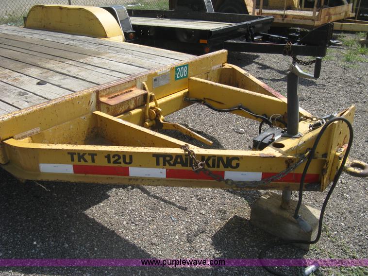 image for item AS9227 2002 Trail King TKT12U tilt deck trailer