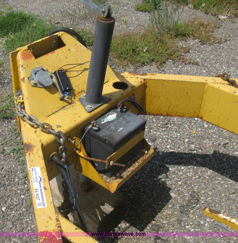 image for item AS9227 2002 Trail King TKT12U tilt deck trailer