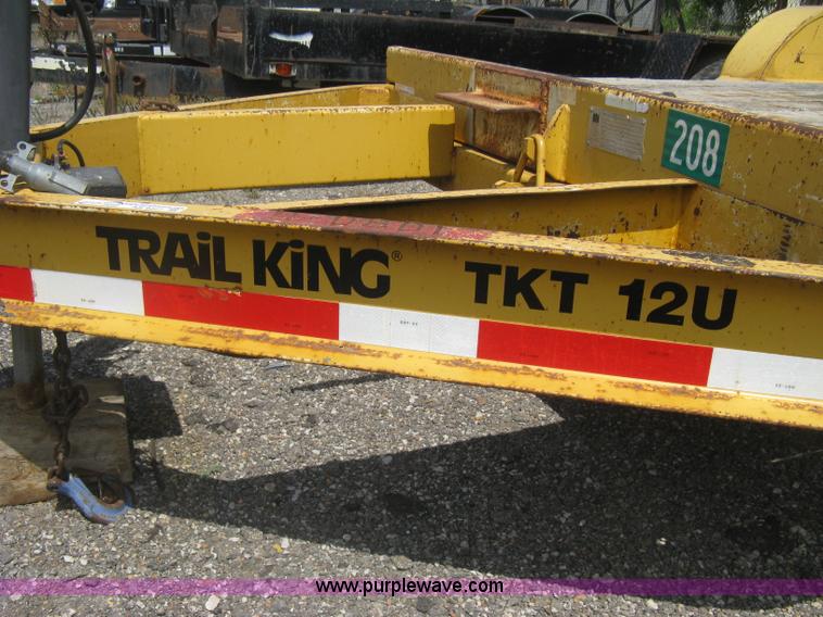 image for item AS9227 2002 Trail King TKT12U tilt deck trailer