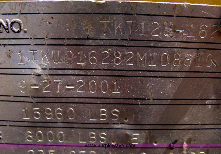 image for item AS9227 2002 Trail King TKT12U tilt deck trailer