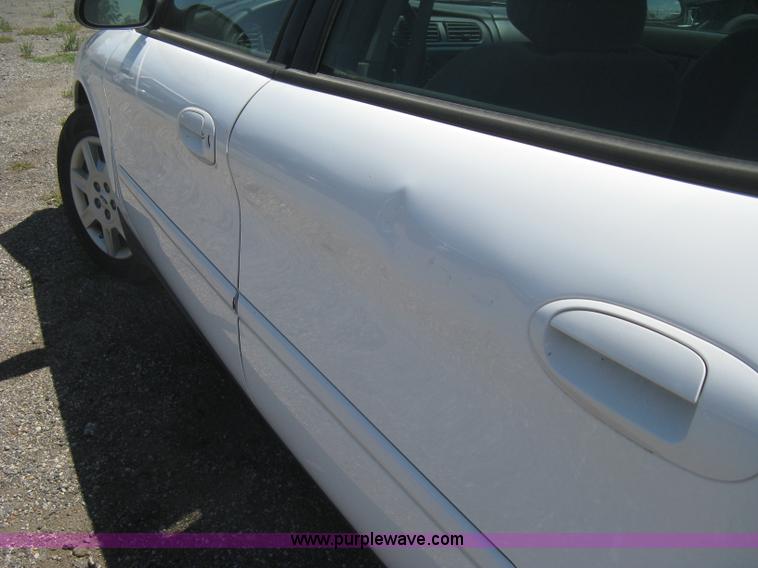 image for item G8256 2006 Ford Taurus SE