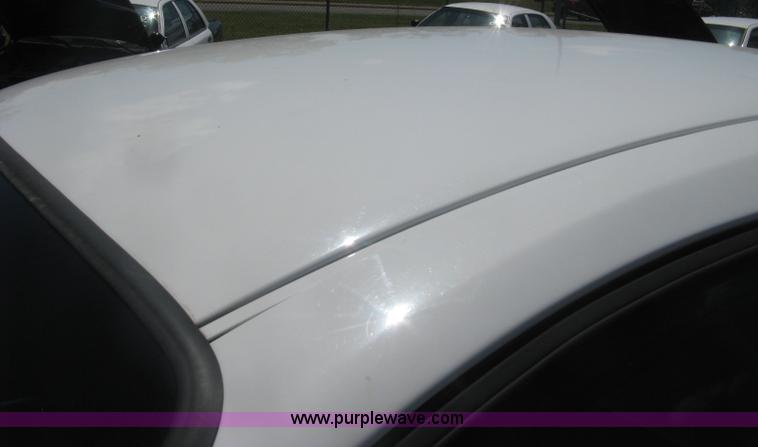 image for item G8256 2006 Ford Taurus SE