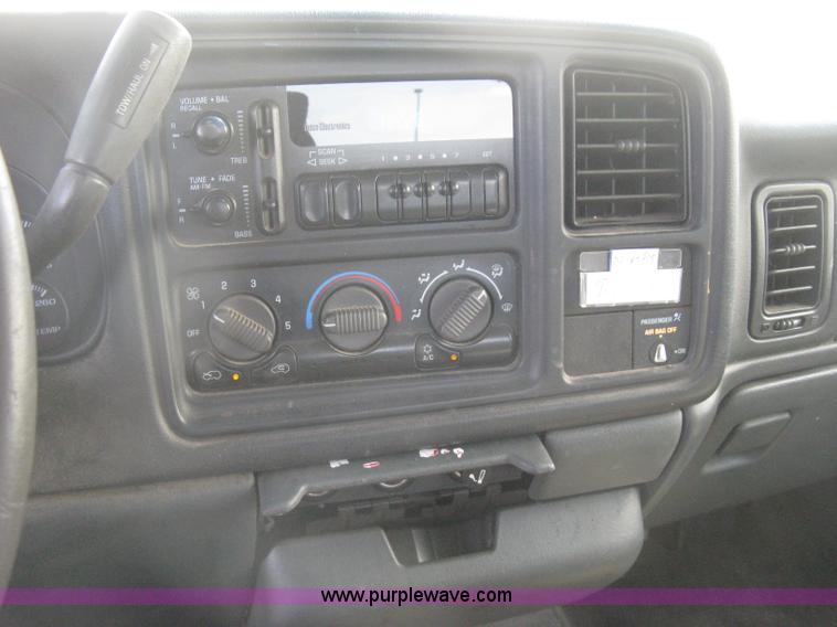 image for item G8266 1999 Chevrolet Silverado 2500 Ext. Cab pickup truck