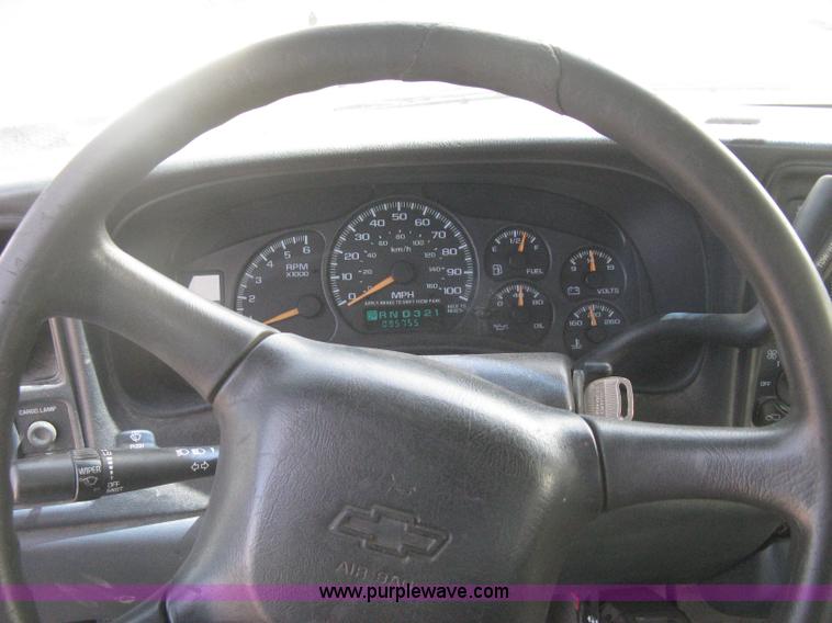 image for item G8266 1999 Chevrolet Silverado 2500 Ext. Cab pickup truck