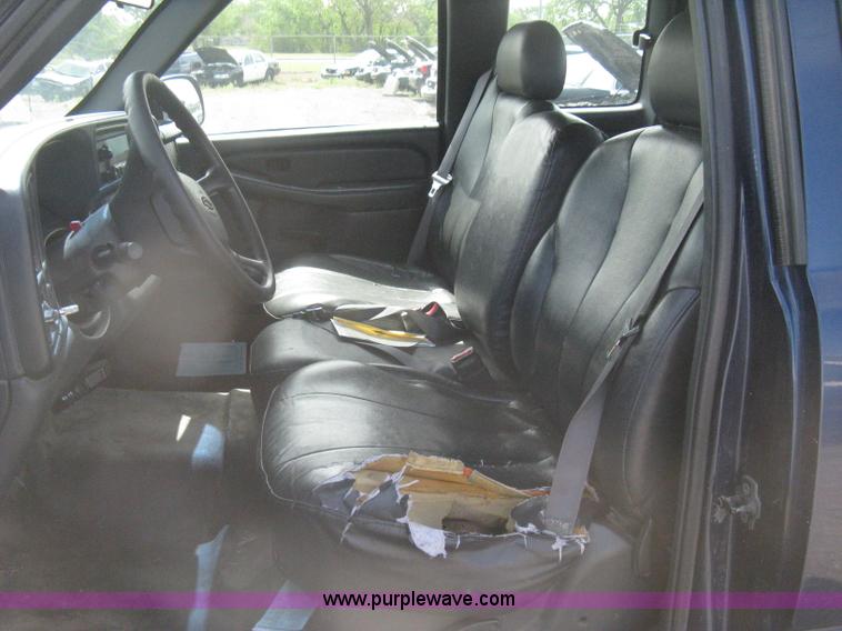 image for item G8266 1999 Chevrolet Silverado 2500 Ext. Cab pickup truck