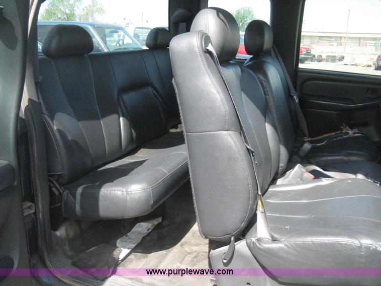 image for item G8266 1999 Chevrolet Silverado 2500 Ext. Cab pickup truck