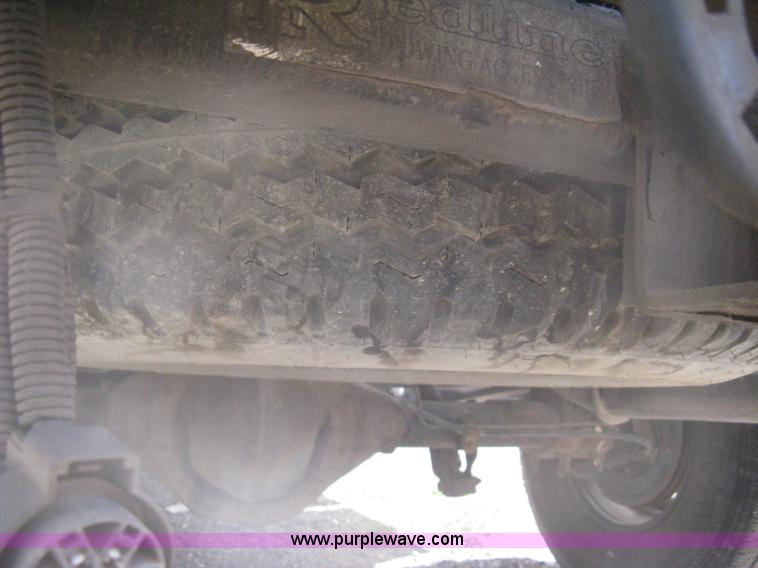 image for item G8266 1999 Chevrolet Silverado 2500 Ext. Cab pickup truck