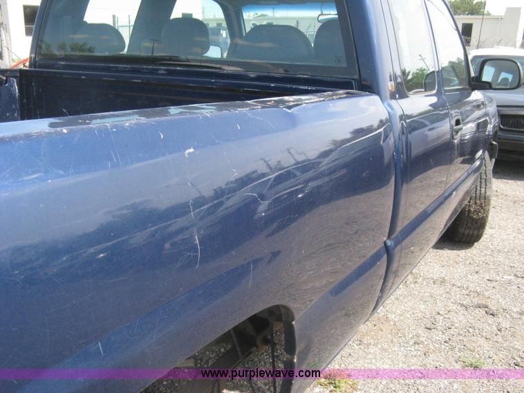 image for item G8266 1999 Chevrolet Silverado 2500 Ext. Cab pickup truck