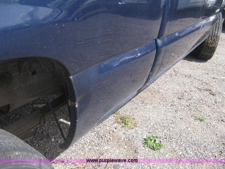 image for item G8266 1999 Chevrolet Silverado 2500 Ext. Cab pickup truck