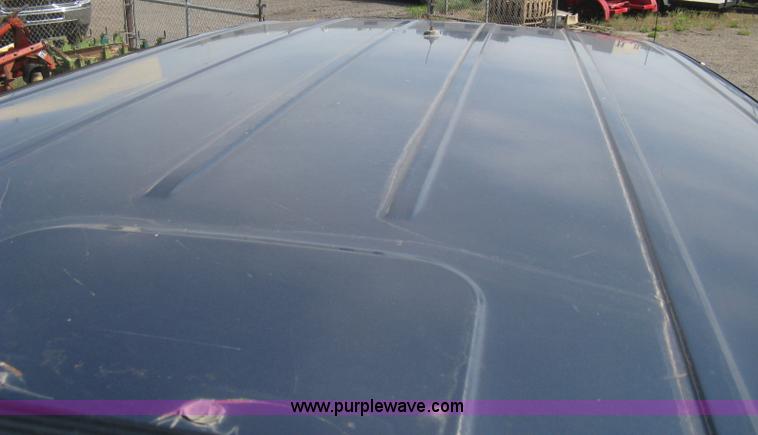 image for item G8268 1999 Chevrolet Astro van