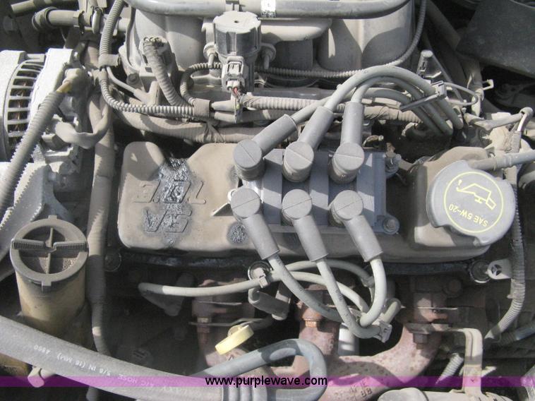 image for item G8270 2005 Ford Taurus SE