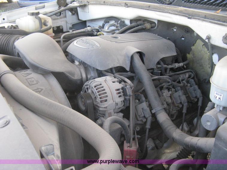 image for item G8275 2006 Chevrolet Silverado 2500HD pickup truck