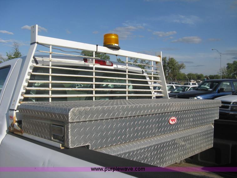 image for item G8275 2006 Chevrolet Silverado 2500HD pickup truck