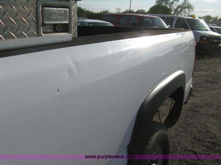 image for item G8275 2006 Chevrolet Silverado 2500HD pickup truck
