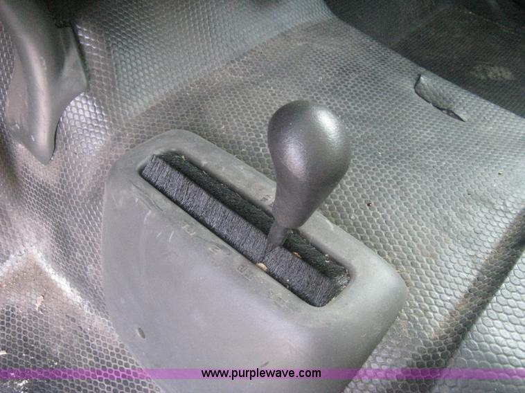 image for item G8276 2006 Chevrolet Silverado 2500HD Crew Cab pickup truck