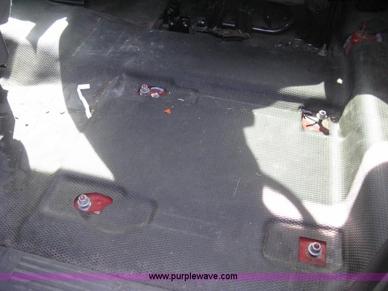 image for item G8276 2006 Chevrolet Silverado 2500HD Crew Cab pickup truck