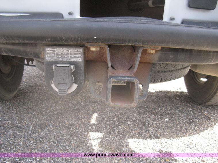 image for item G8276 2006 Chevrolet Silverado 2500HD Crew Cab pickup truck