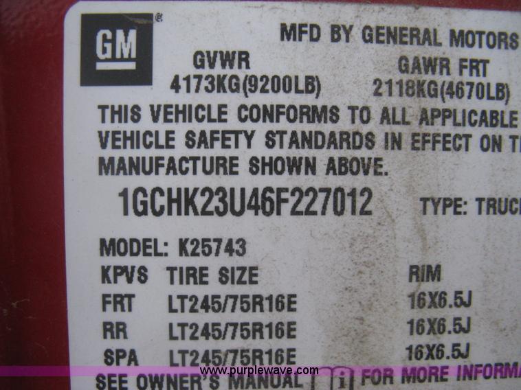 image for item G8276 2006 Chevrolet Silverado 2500HD Crew Cab pickup truck