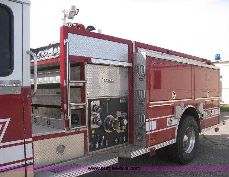 image for item H5458 1998 Spartan Gladiator fire truck