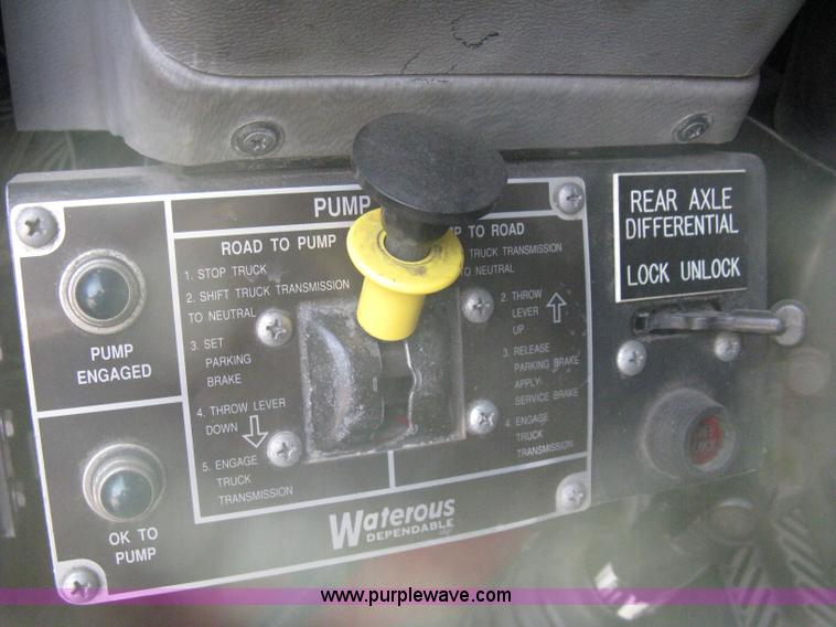 image for item H5458 1998 Spartan Gladiator fire truck