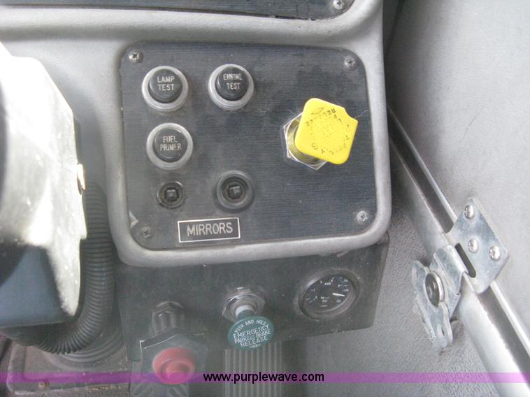 image for item H5458 1998 Spartan Gladiator fire truck