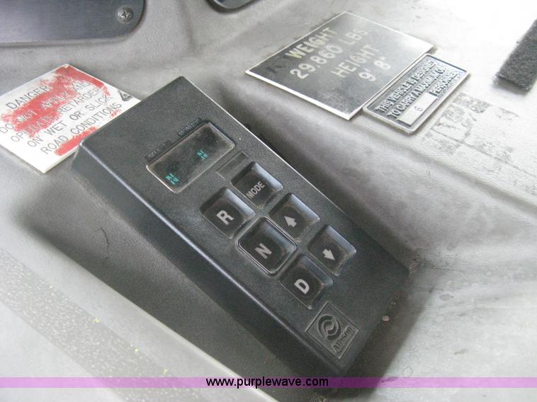 image for item H5458 1998 Spartan Gladiator fire truck