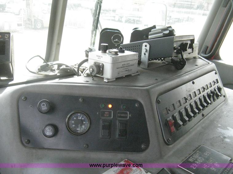 image for item H5458 1998 Spartan Gladiator fire truck