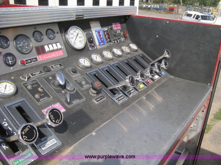 image for item H5458 1998 Spartan Gladiator fire truck