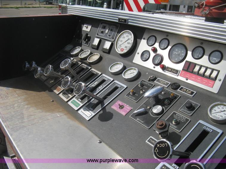 image for item H5458 1998 Spartan Gladiator fire truck