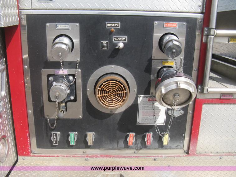 image for item H5458 1998 Spartan Gladiator fire truck