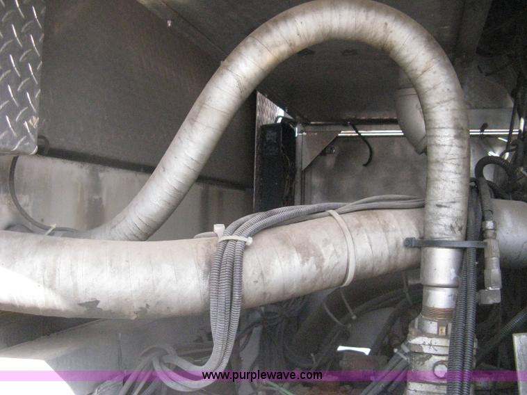 image for item H5458 1998 Spartan Gladiator fire truck