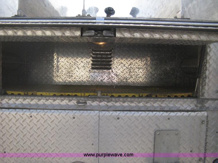 image for item H5458 1998 Spartan Gladiator fire truck