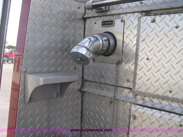 image for item H5458 1998 Spartan Gladiator fire truck