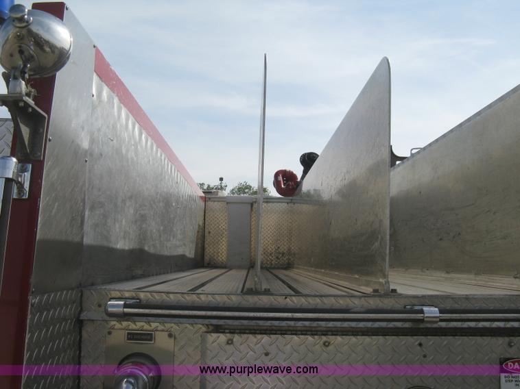 image for item H5458 1998 Spartan Gladiator fire truck