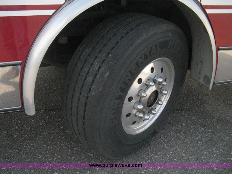 image for item H5458 1998 Spartan Gladiator fire truck