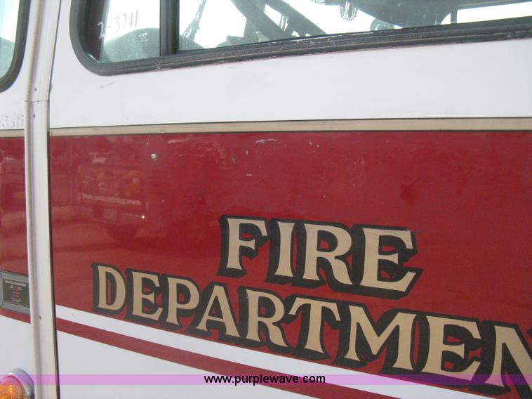image for item H5458 1998 Spartan Gladiator fire truck