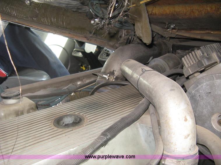 image for item H5458 1998 Spartan Gladiator fire truck