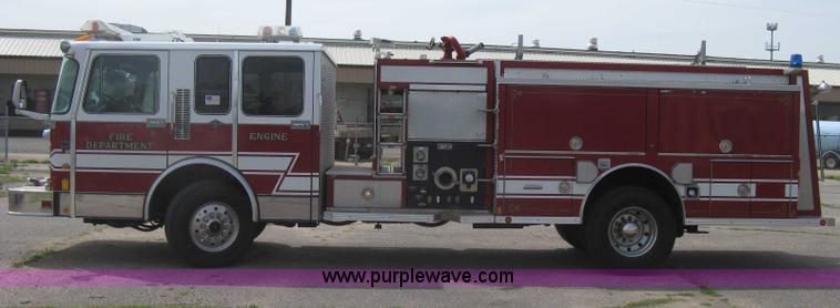 image for item H5459 1995 Spartan Gladiator fire truck