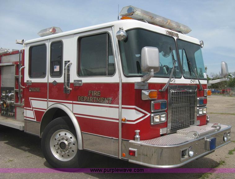 image for item H5459 1995 Spartan Gladiator fire truck