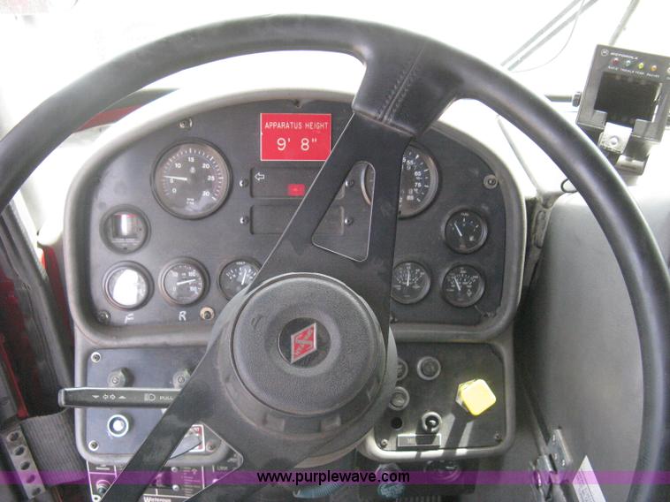 image for item H5459 1995 Spartan Gladiator fire truck