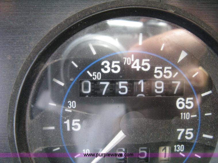 image for item H5459 1995 Spartan Gladiator fire truck