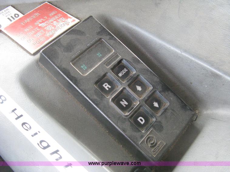 image for item H5459 1995 Spartan Gladiator fire truck