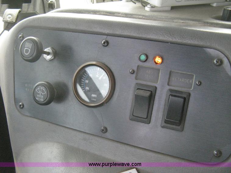 image for item H5459 1995 Spartan Gladiator fire truck