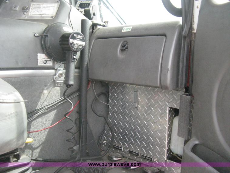 image for item H5459 1995 Spartan Gladiator fire truck