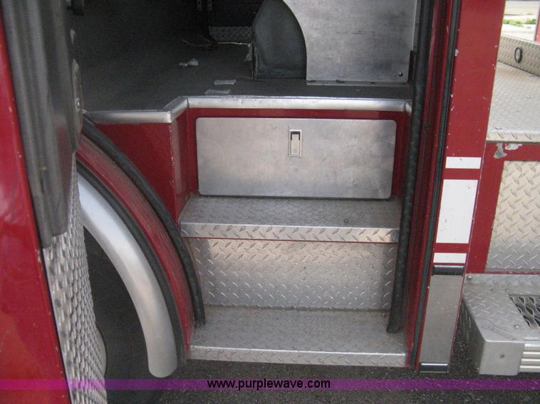 image for item H5459 1995 Spartan Gladiator fire truck