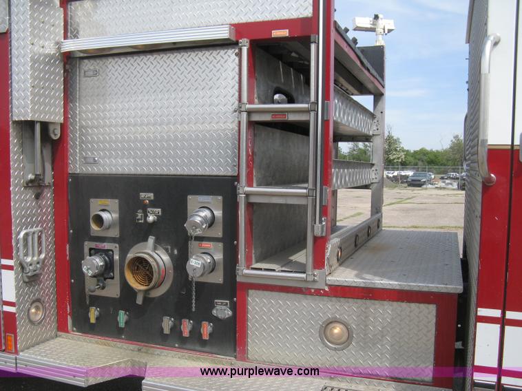image for item H5459 1995 Spartan Gladiator fire truck
