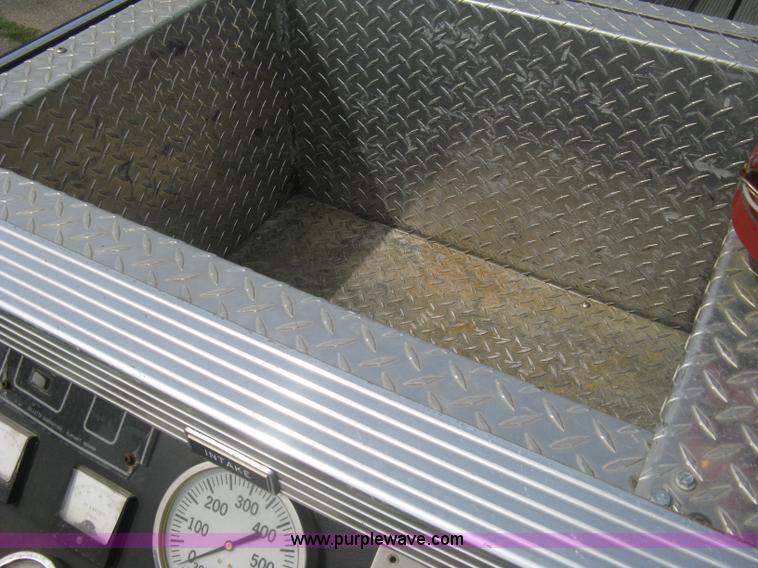 image for item H5459 1995 Spartan Gladiator fire truck