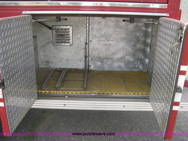 image for item H5459 1995 Spartan Gladiator fire truck