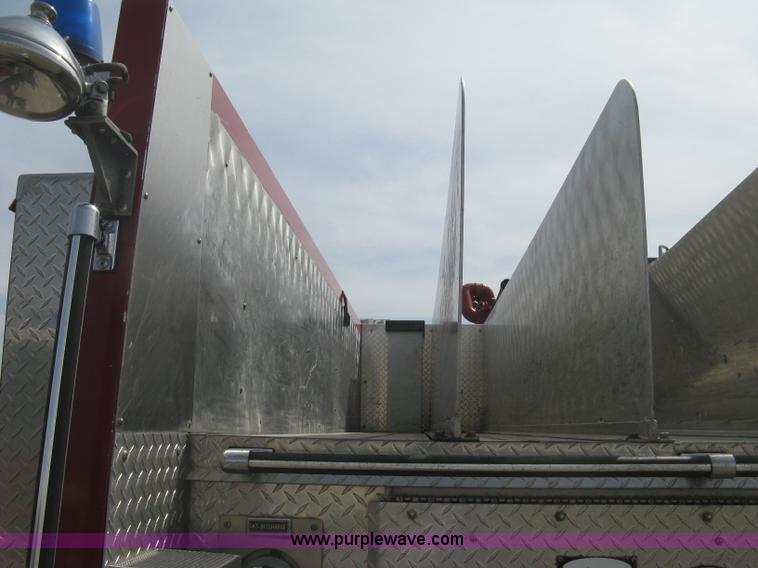 image for item H5459 1995 Spartan Gladiator fire truck